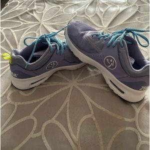 Women’s Zumba shows light purple size 9